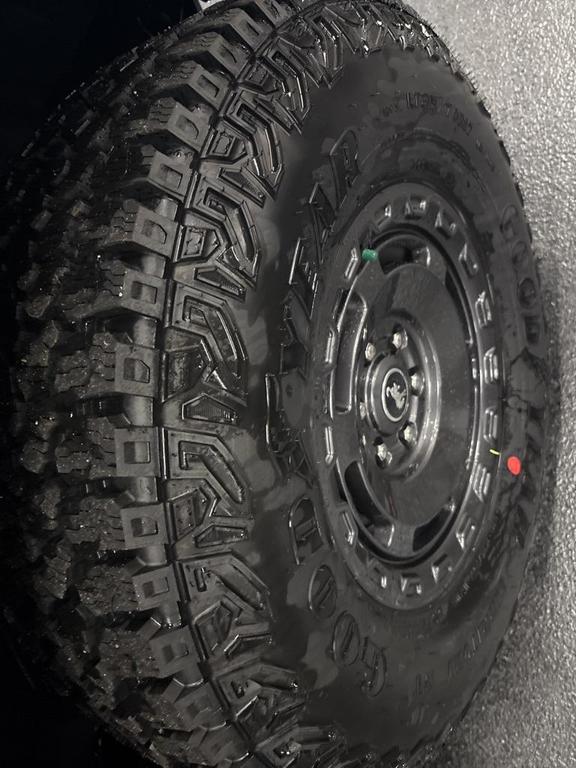 new 2025 Ford Bronco car, priced at $48,290