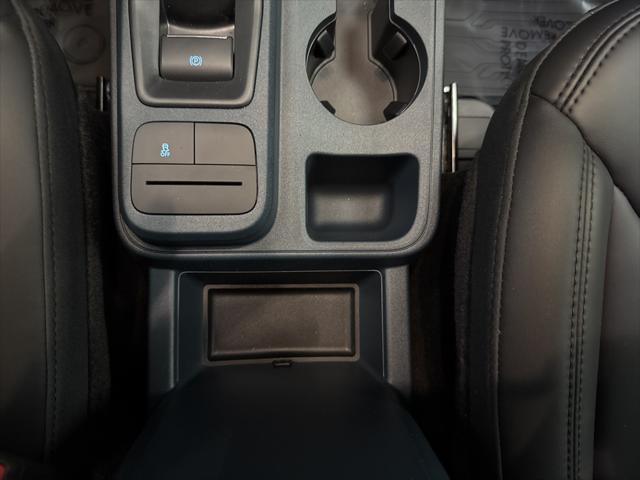new 2025 Ford Maverick car, priced at $39,990