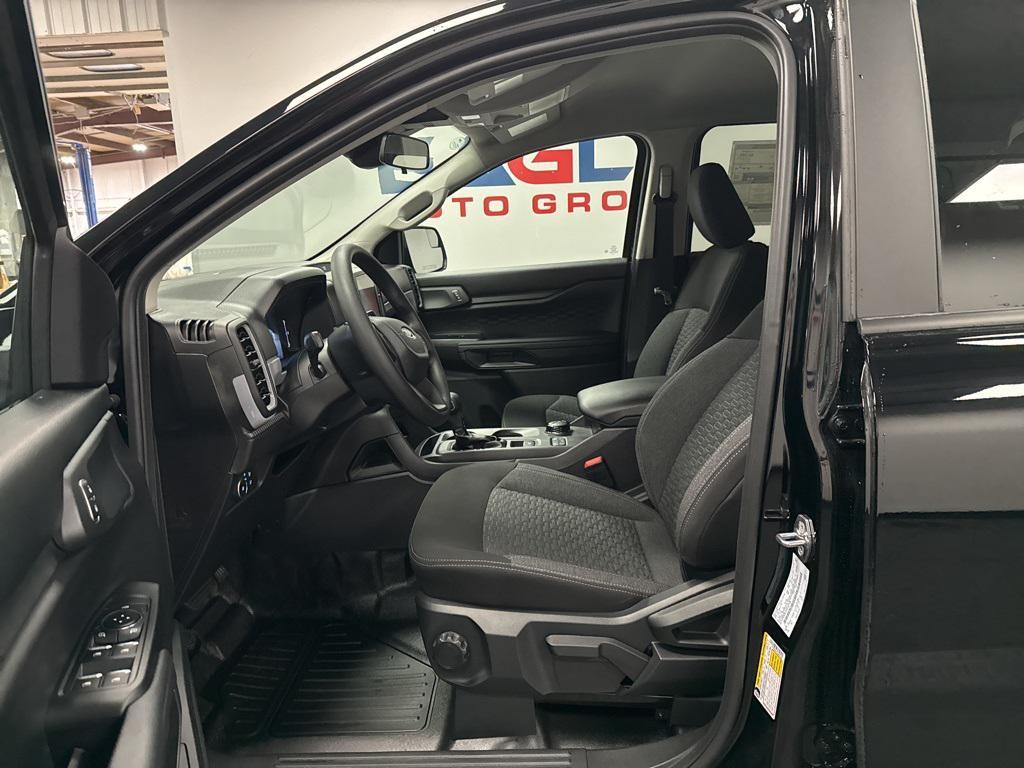 new 2025 Ford Ranger car, priced at $35,990