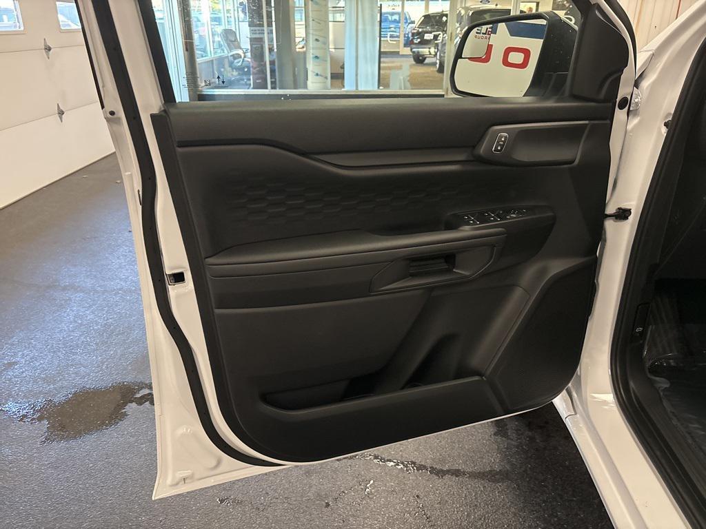 new 2025 Ford Ranger car, priced at $35,990