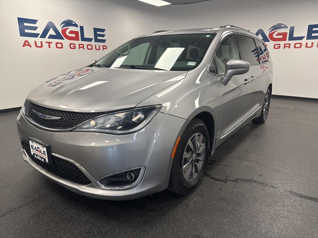 used 2019 Chrysler Pacifica car, priced at $13,290