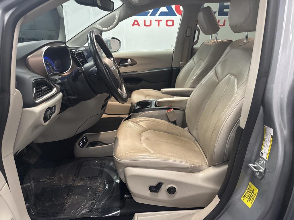 used 2019 Chrysler Pacifica car, priced at $13,290
