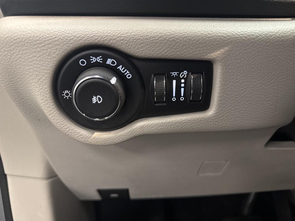 used 2019 Chrysler Pacifica car, priced at $13,290