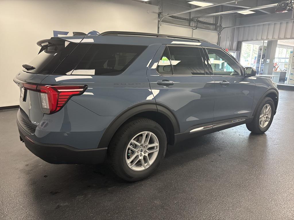 new 2025 Ford Explorer car, priced at $44,400
