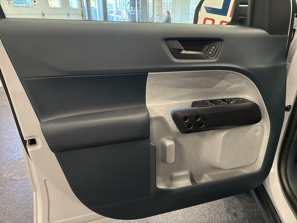new 2025 Ford Maverick car, priced at $31,990