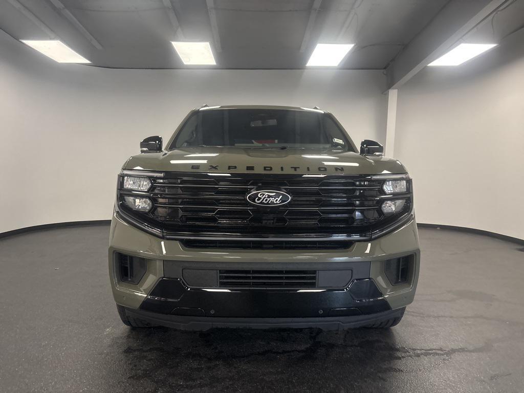 new 2025 Ford Expedition car, priced at $78,955