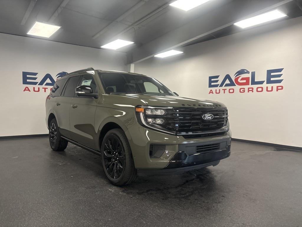 new 2025 Ford Expedition car, priced at $78,955