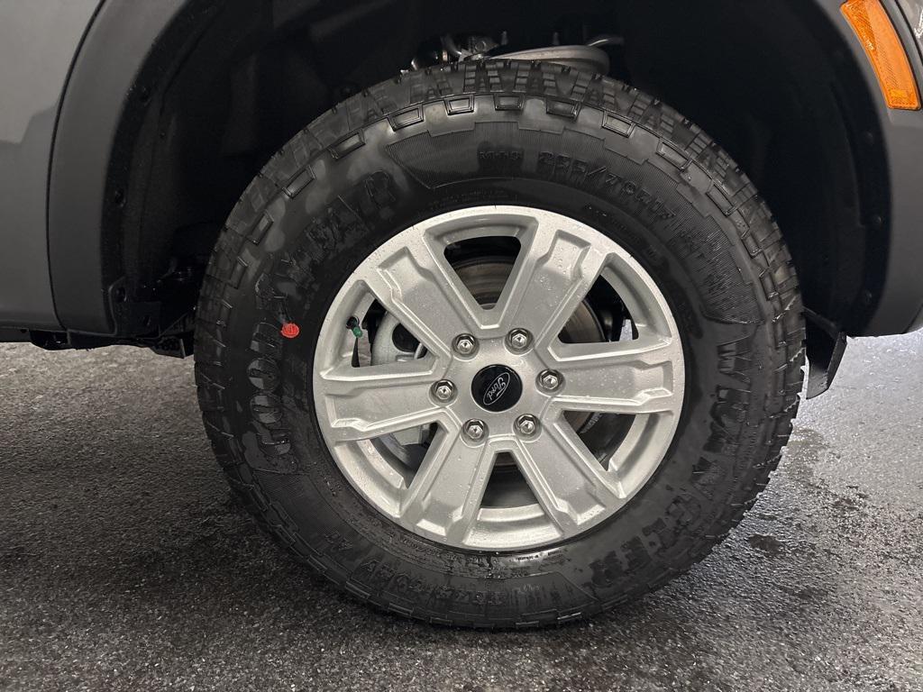 new 2025 Ford Ranger car, priced at $35,990