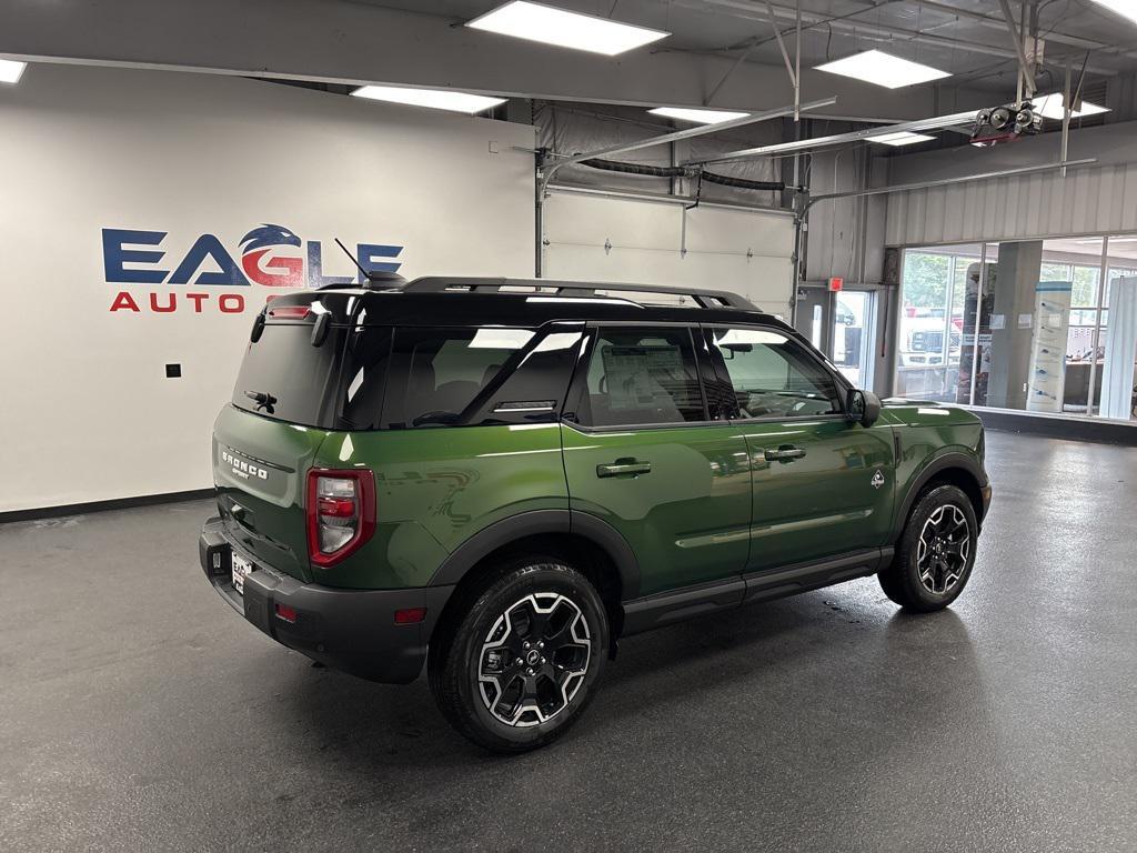 new 2025 Ford Bronco Sport car, priced at $35,990