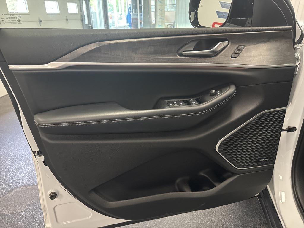 used 2022 Jeep Grand Cherokee L car, priced at $29,270
