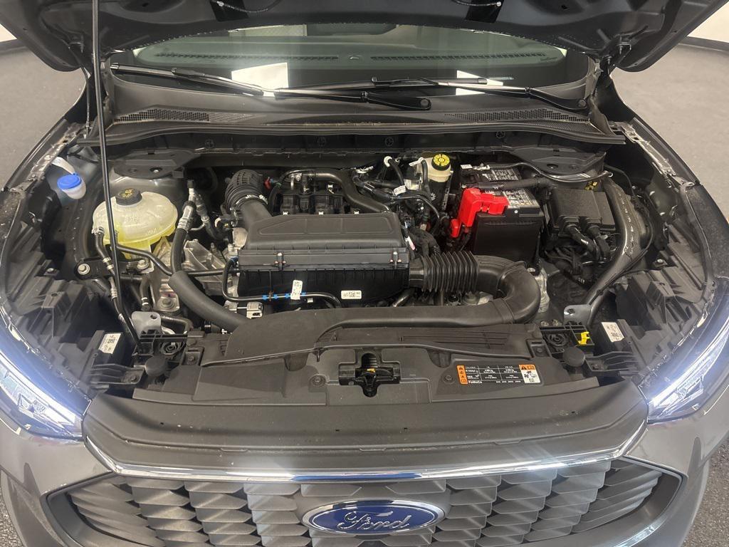 new 2025 Ford Escape car, priced at $27,490