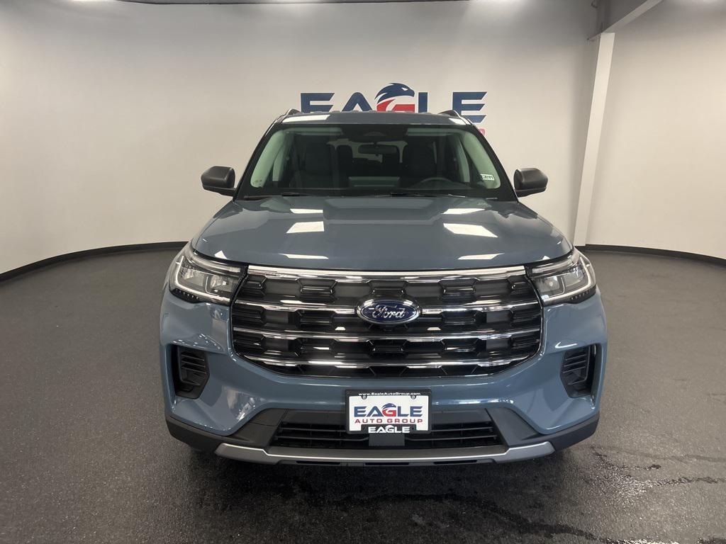 new 2025 Ford Explorer car, priced at $40,990