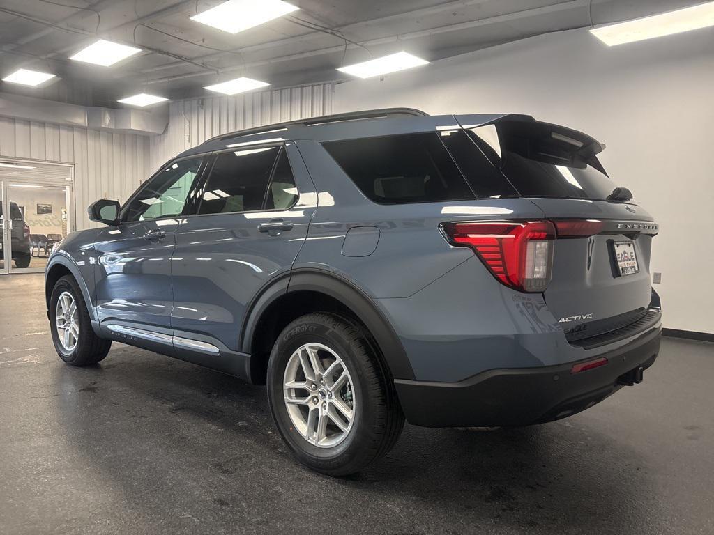 new 2025 Ford Explorer car, priced at $40,990
