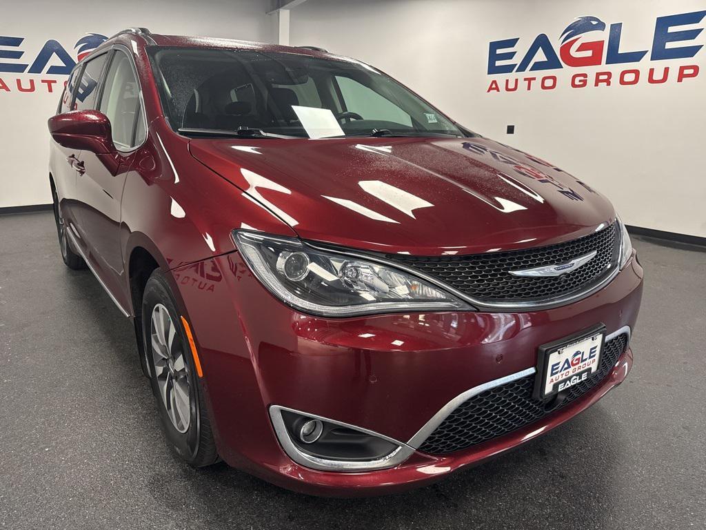 used 2020 Chrysler Pacifica car, priced at $20,690