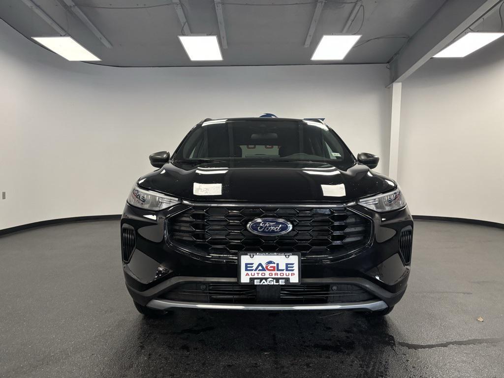 new 2025 Ford Escape car, priced at $27,990
