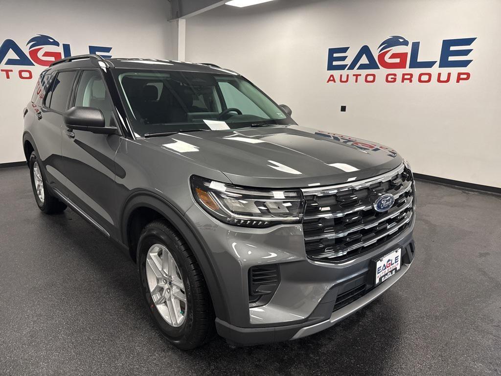 new 2025 Ford Explorer car, priced at $39,990