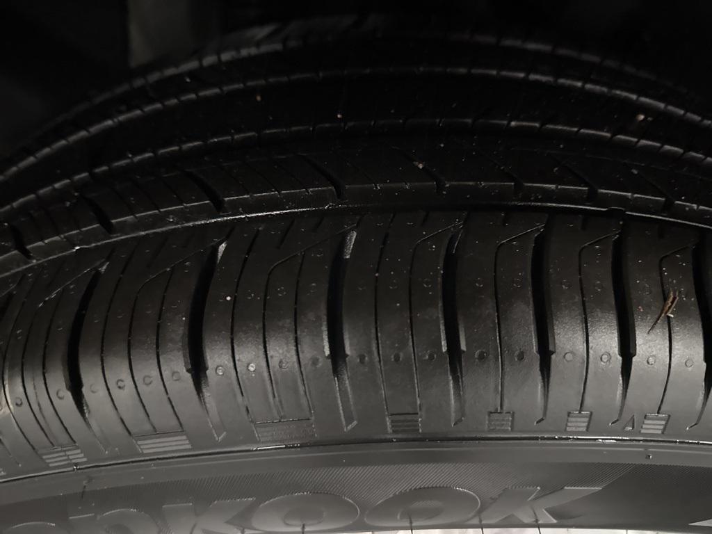 new 2025 Ford Explorer car, priced at $39,990