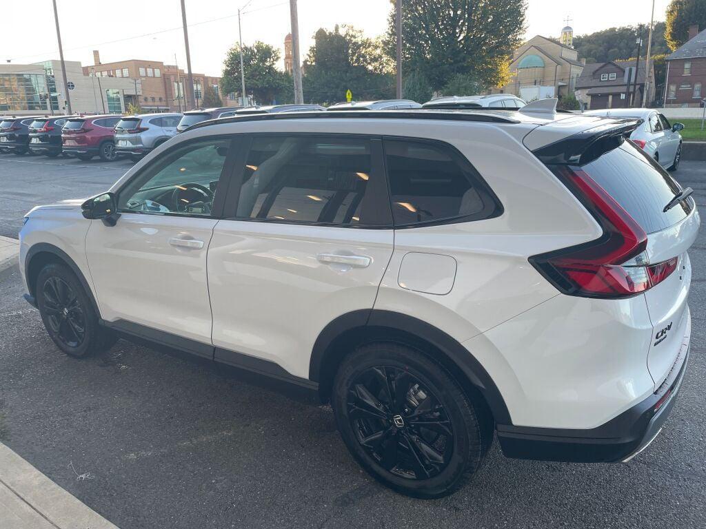 new 2026 Honda CR-V Hybrid car, priced at $44,155