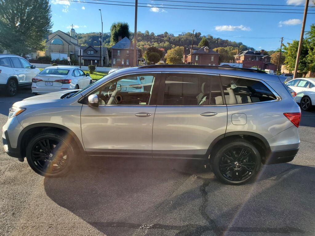 used 2022 Honda Pilot car, priced at $32,999
