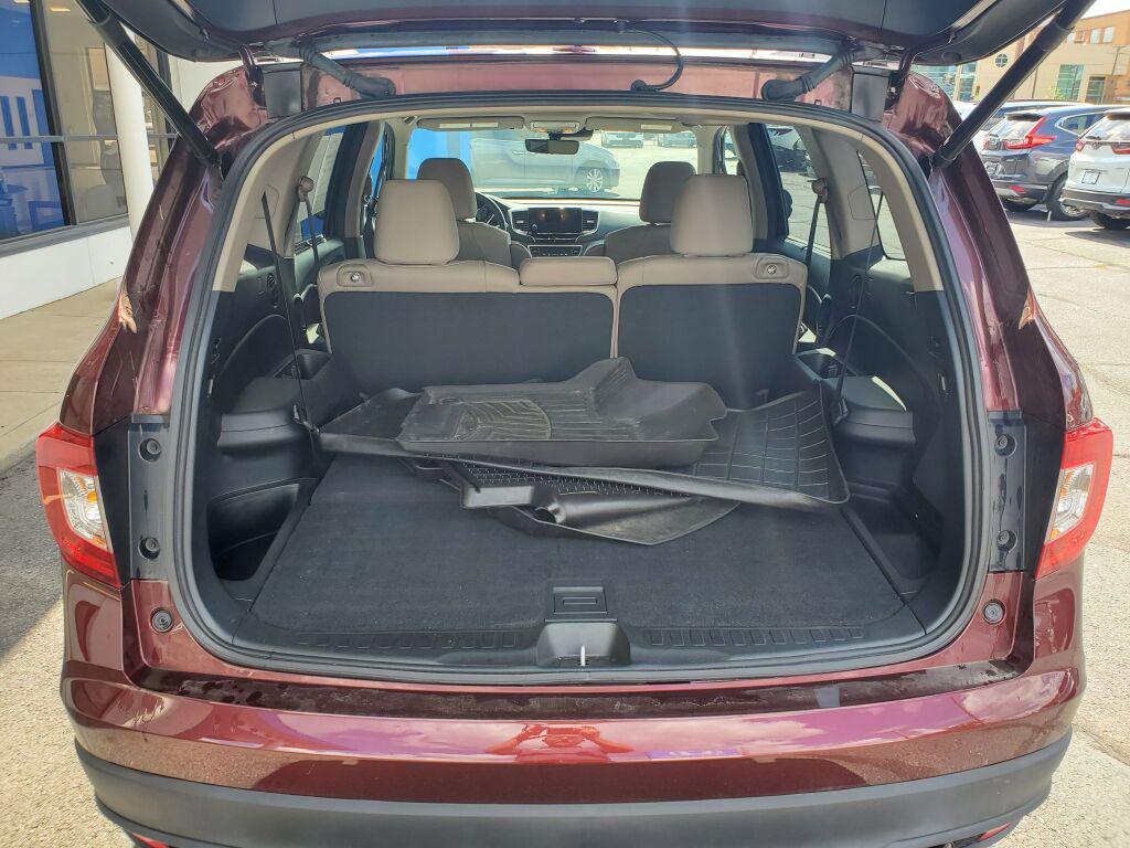 used 2022 Honda Pilot car, priced at $34,998