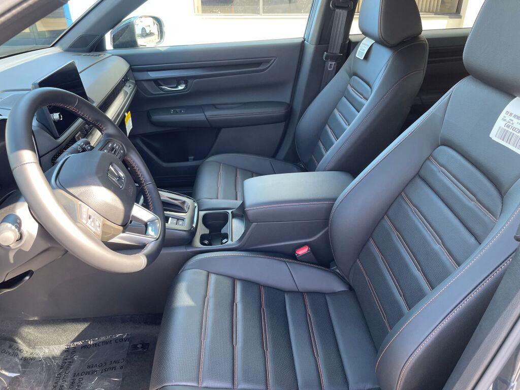 new 2026 Honda CR-V Hybrid car, priced at $41,675