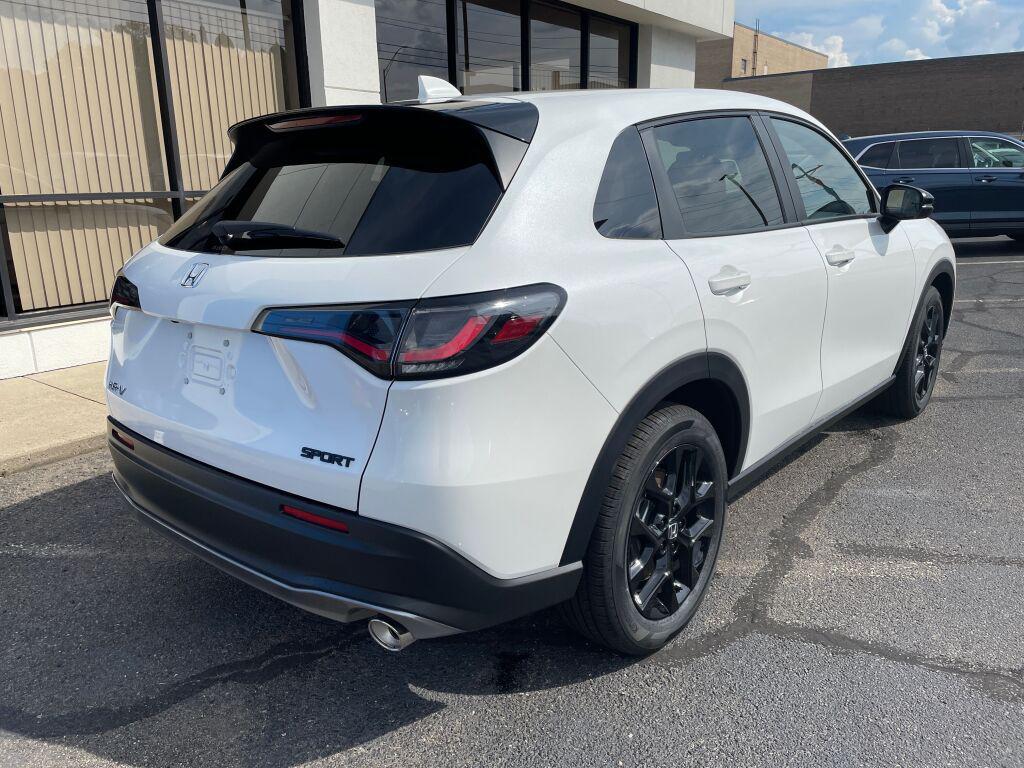 new 2025 Honda HR-V car, priced at $30,850