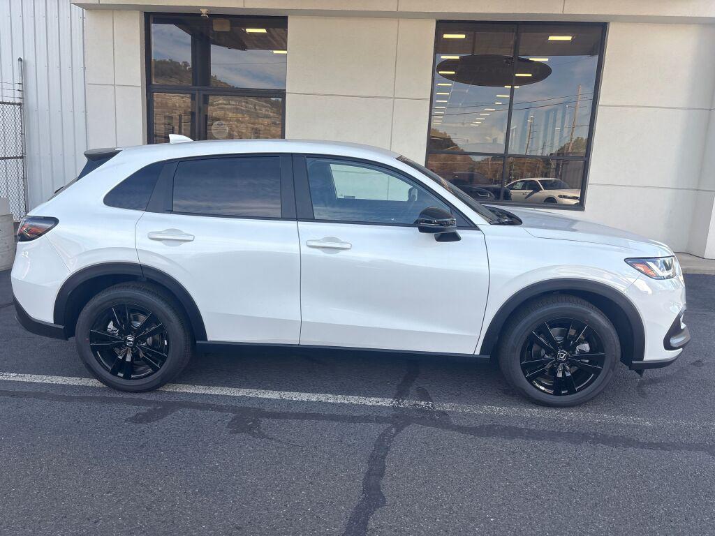 new 2026 Honda HR-V car, priced at $31,405