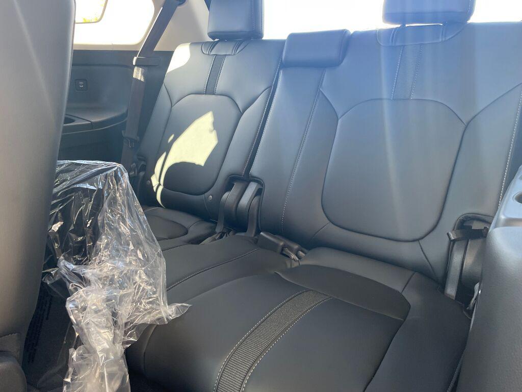 new 2025 Honda Pilot car, priced at $51,095