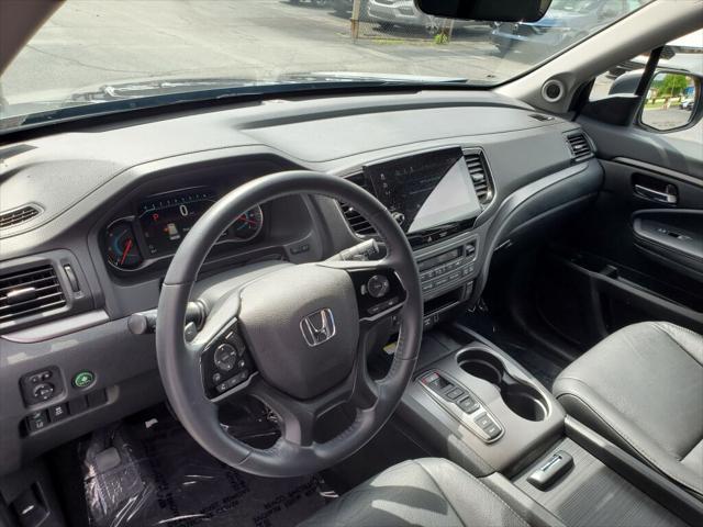 used 2022 Honda Pilot car, priced at $34,995