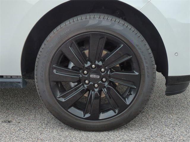 used 2022 Lincoln Navigator car, priced at $73,987
