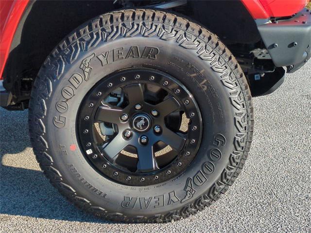 new 2025 Ford Bronco car, priced at $75,747