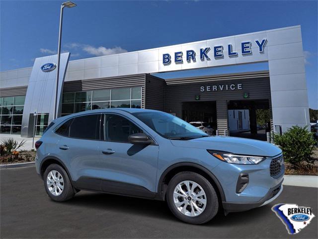 used 2024 Ford Escape car, priced at $25,999