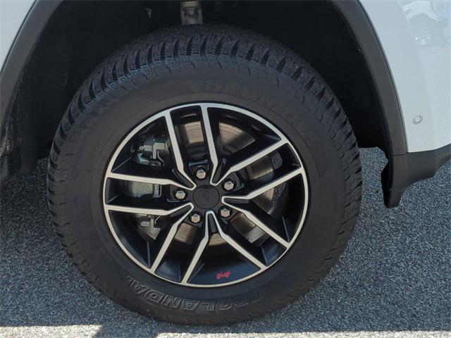 used 2021 Jeep Grand Cherokee car, priced at $26,895