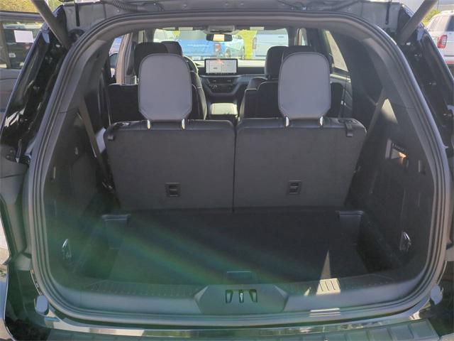 new 2025 Ford Explorer car, priced at $58,694