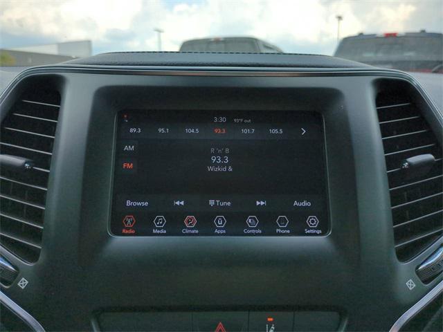 used 2021 Jeep Cherokee car, priced at $17,985