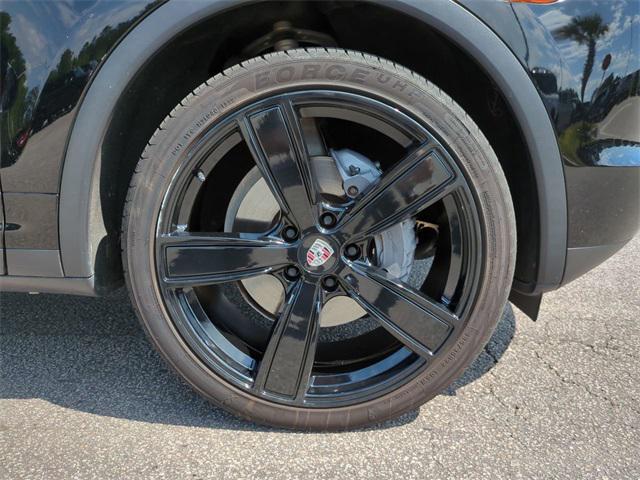 used 2014 Porsche Cayenne car, priced at $17,495