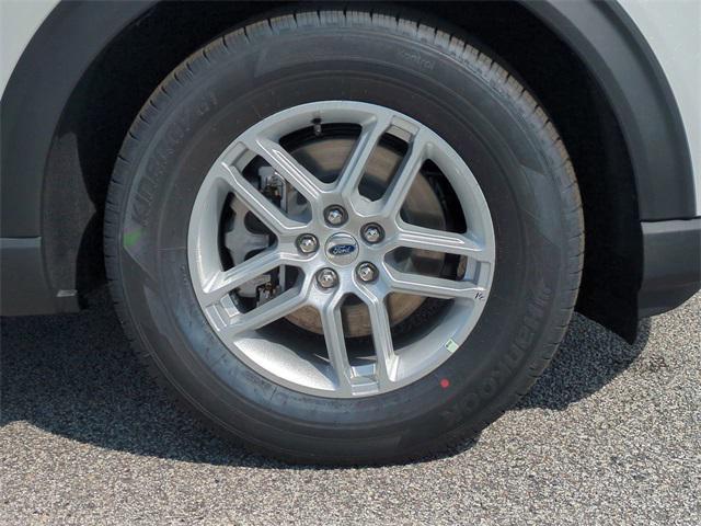 new 2025 Ford Explorer car, priced at $42,411