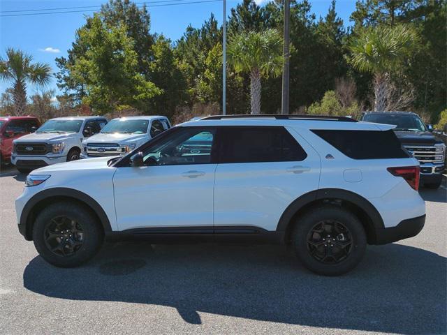 new 2024 Ford Explorer car, priced at $50,536