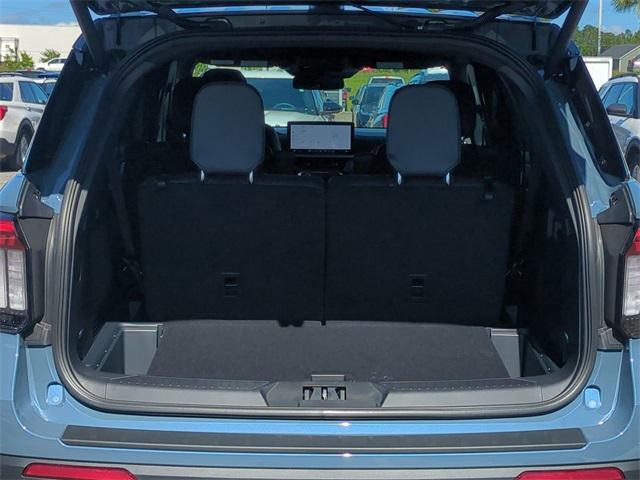 new 2025 Ford Explorer car, priced at $55,471