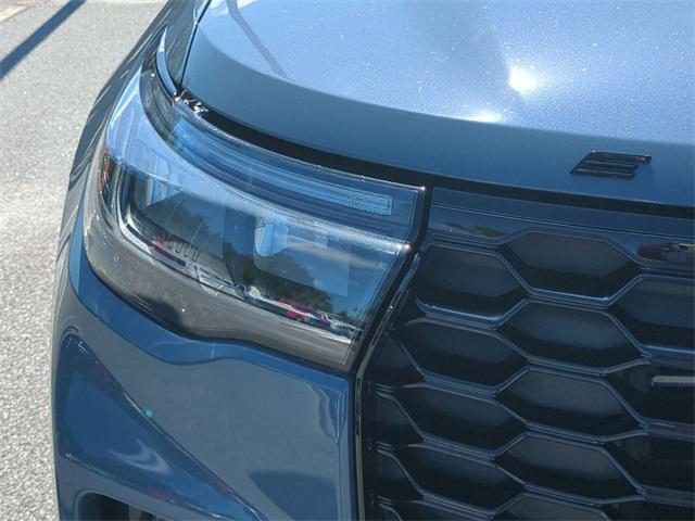 new 2025 Ford Explorer car, priced at $55,471