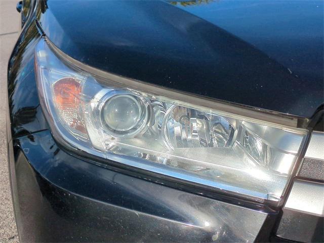 used 2019 Toyota Highlander car, priced at $19,798