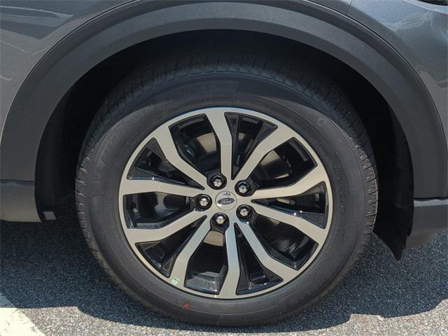 new 2025 Ford Explorer car, priced at $43,571