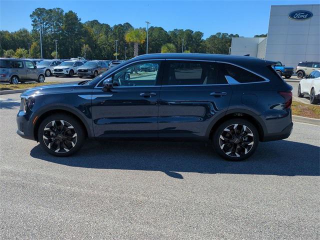 used 2025 Kia Sorento car, priced at $34,605