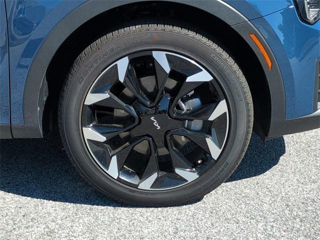 used 2025 Kia Sorento car, priced at $34,605