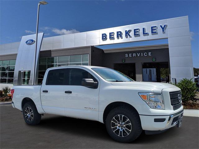 used 2023 Nissan Titan car, priced at $35,349