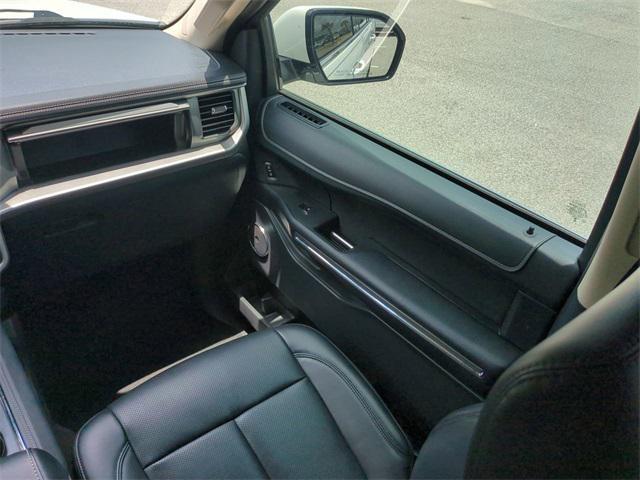 used 2024 Ford Expedition car, priced at $52,895