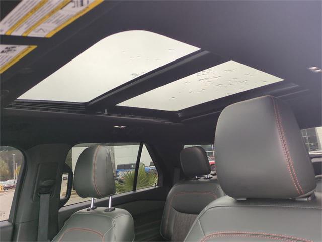 used 2022 Ford Explorer car, priced at $33,998