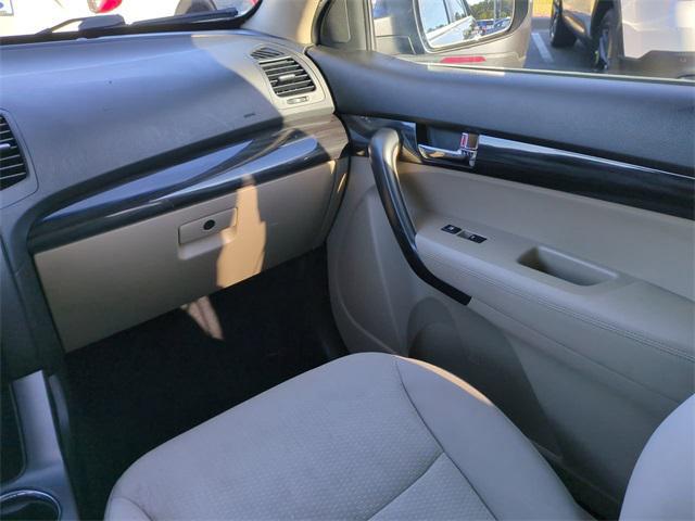 used 2011 Kia Sorento car, priced at $5,998