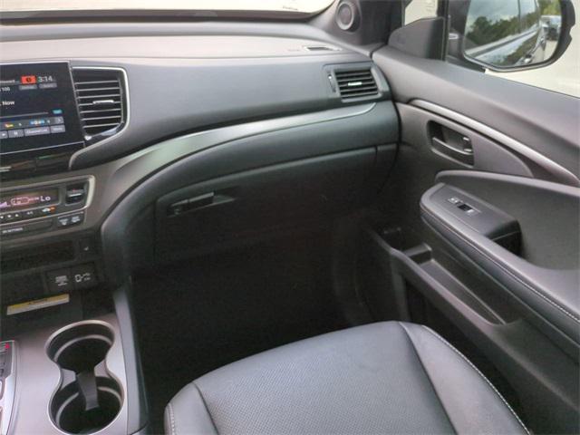 used 2022 Honda Passport car, priced at $32,895