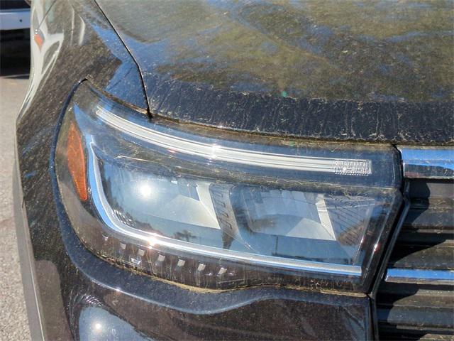 new 2025 Ford Explorer car, priced at $42,145